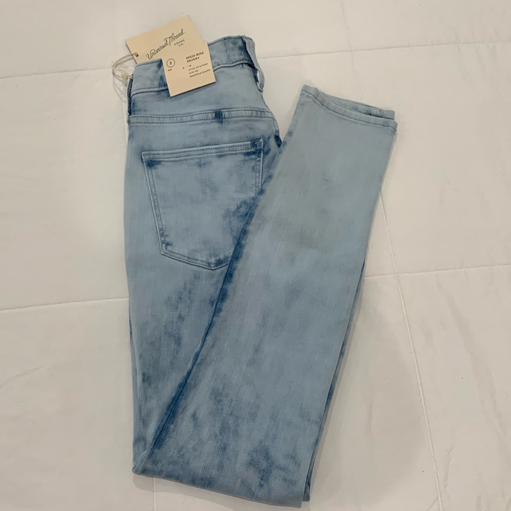 Universal Thread High rise skinny Sz 2 Jeans